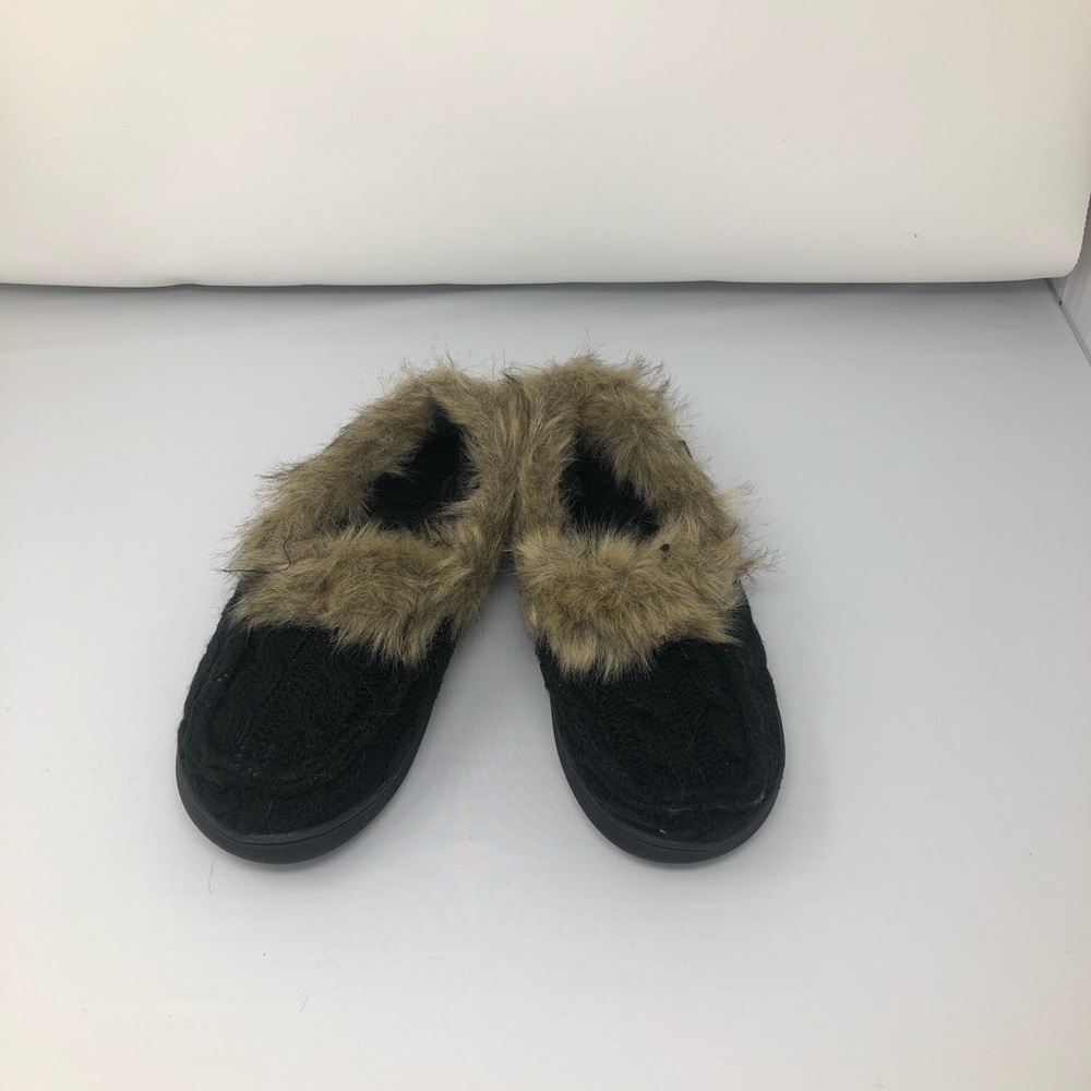 Fur slippers